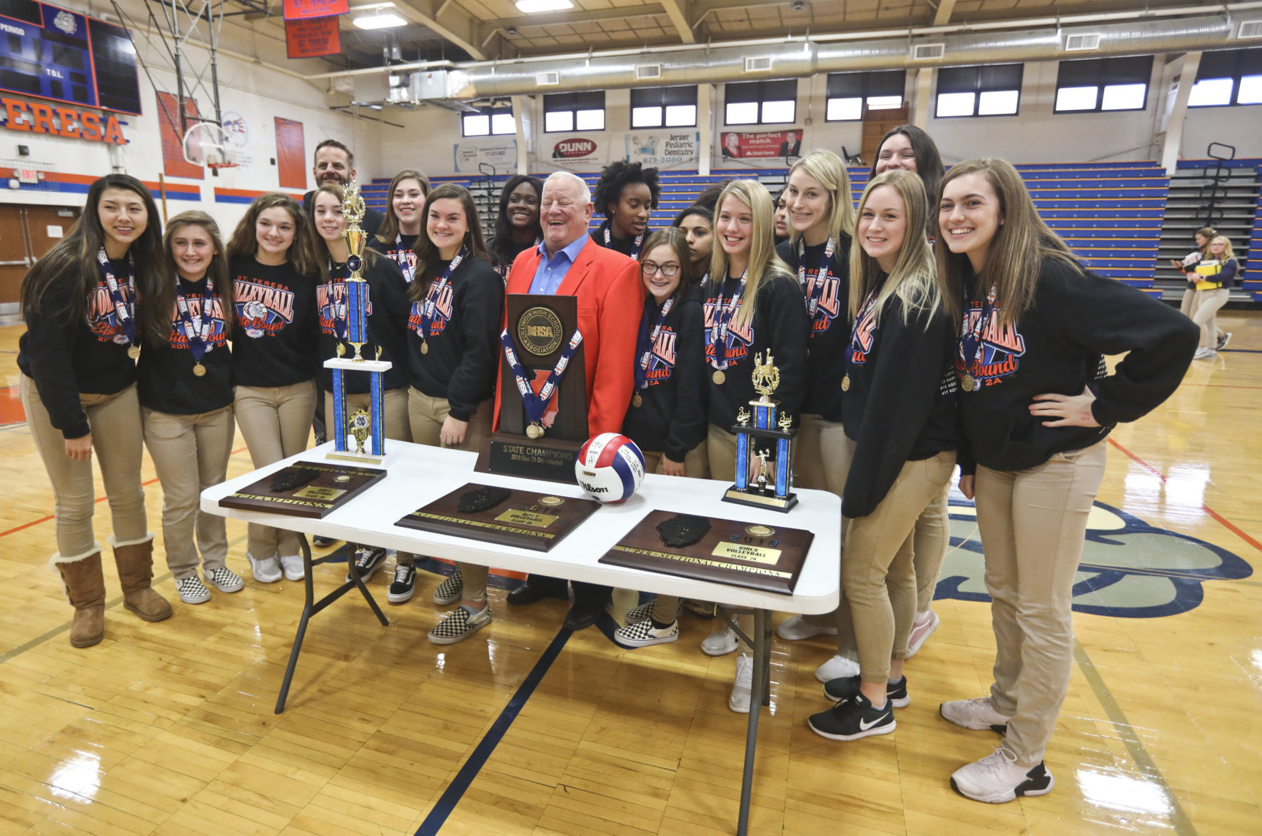 St Teresa Volleyball 1004 11.18.19.JPG